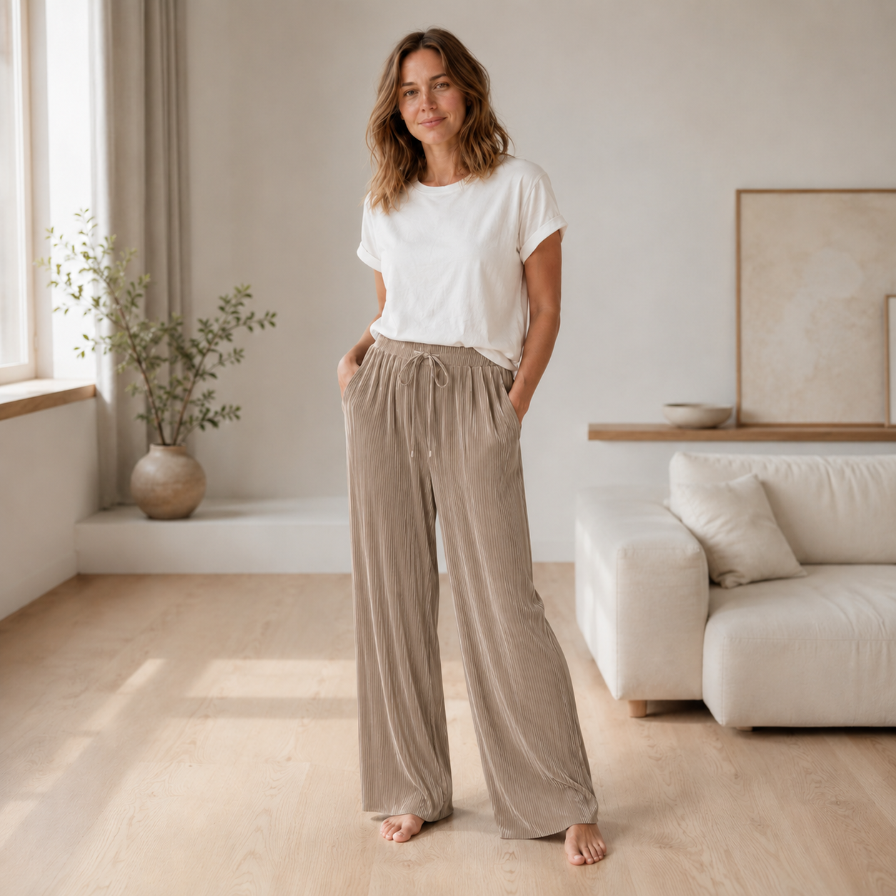 Plissee-Hose Yara – Weites Bein in Eisseiden-Optik