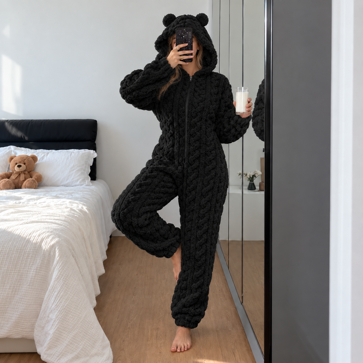 Teddy-Overall Emmi – Bärenohren-Kapuze & kuscheliges Zopf-Fleece