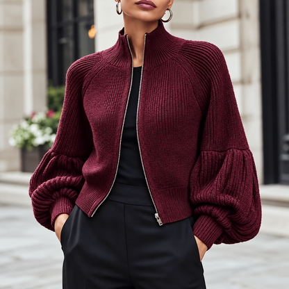 Strickjacke Thea – Laternenärmel & Reißverschluss