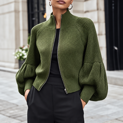 Strickjacke Thea – Laternenärmel & Reißverschluss