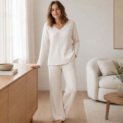 Loungewear-Set Elin – Rippstrick mit V-Ausschnitt
