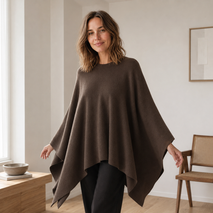 Strick-Cape Solveig – oversized & weich fließend