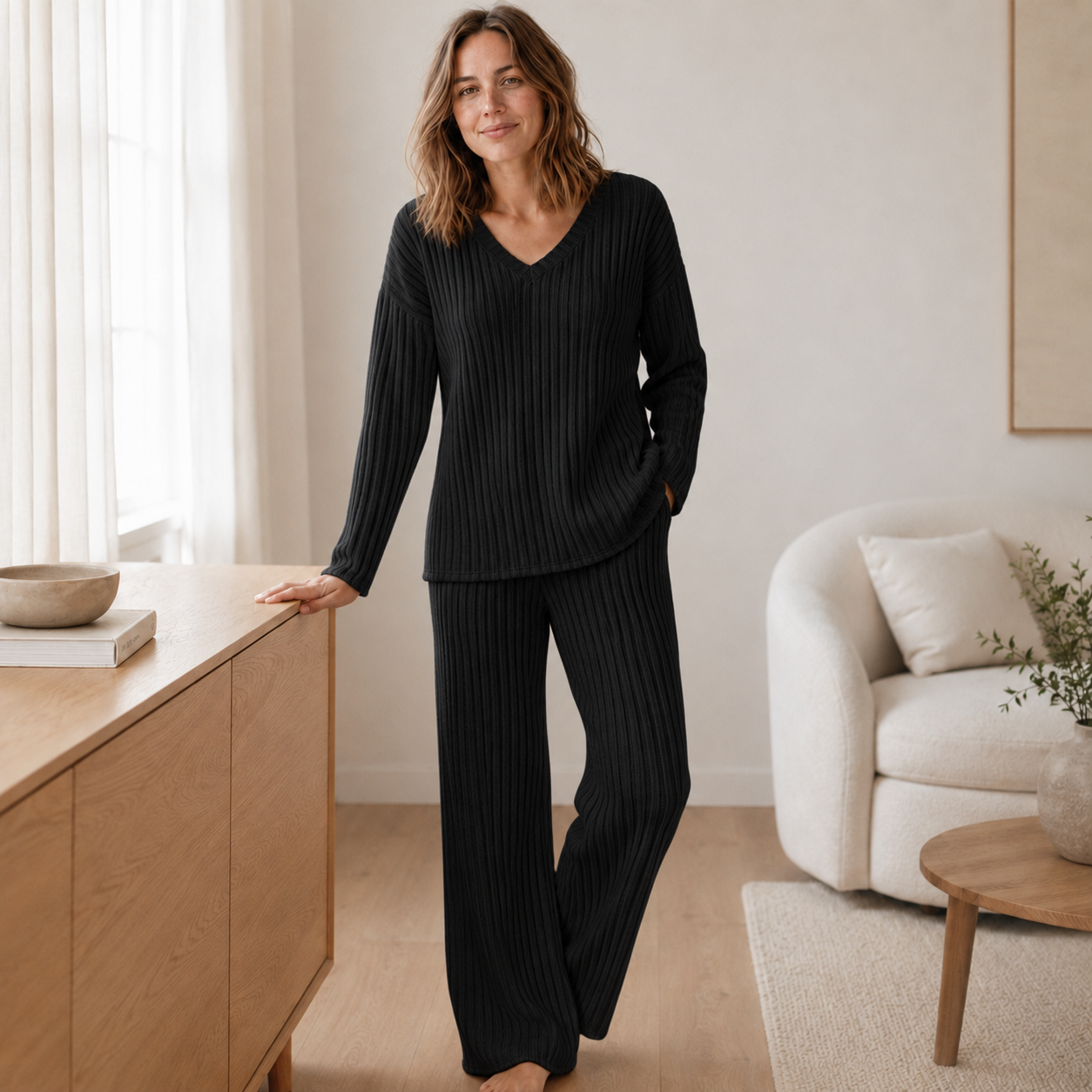 Loungewear-Set Elin – Rippstrick mit V-Ausschnitt