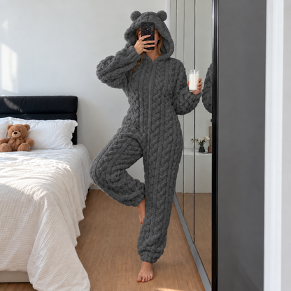 Teddy-Overall Emmi – Bärenohren-Kapuze & kuscheliges Zopf-Fleece