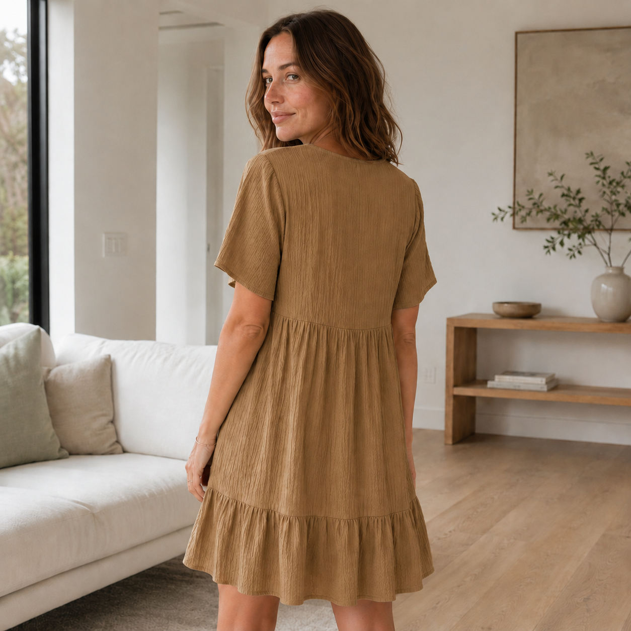 Volant-Sommerkleid Livia – V-Ausschnitt im Stufen-Look