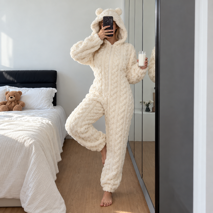 Teddy-Overall Emmi – Bärenohren-Kapuze & kuscheliges Zopf-Fleece